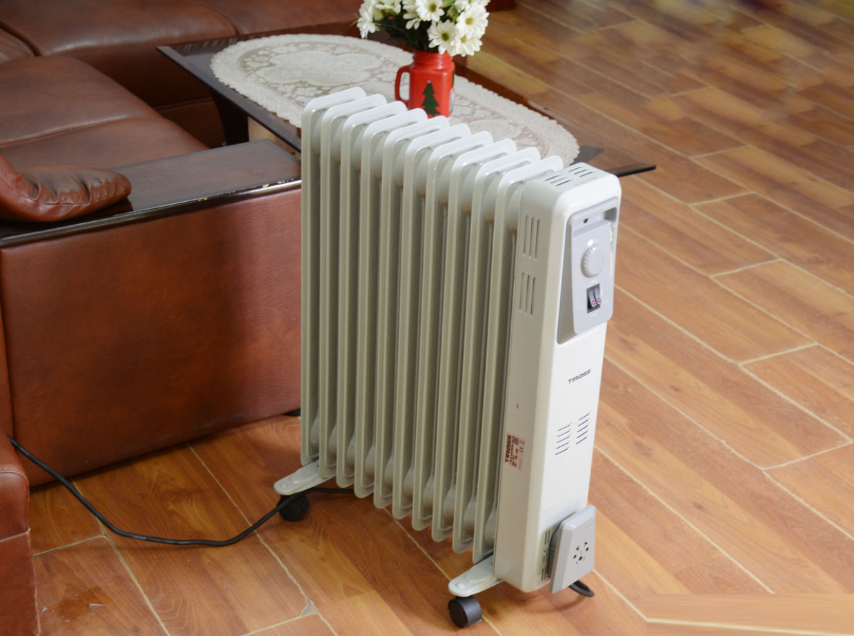 Máy sưởi dầu Tiross TS9217